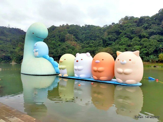 「新店碧潭風景區鬱金香花海」(Tulid blossoms at Pi lake), Hsinpei city, North Taiwan, SJKen, Feb 14, 2022.