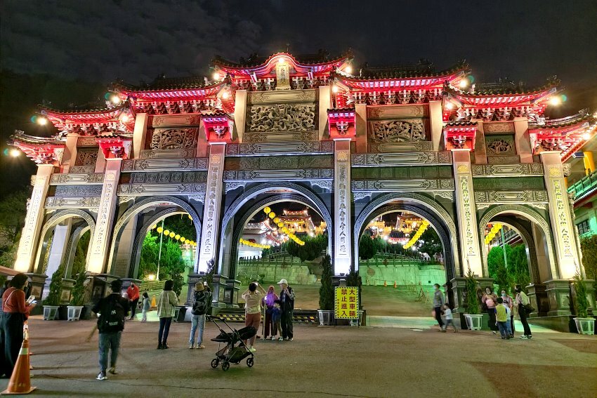 【2022埔里森林逐燈祭攻略】地母廟哲學之路五大展區、二大互動區，今年必遊的森林燈會!