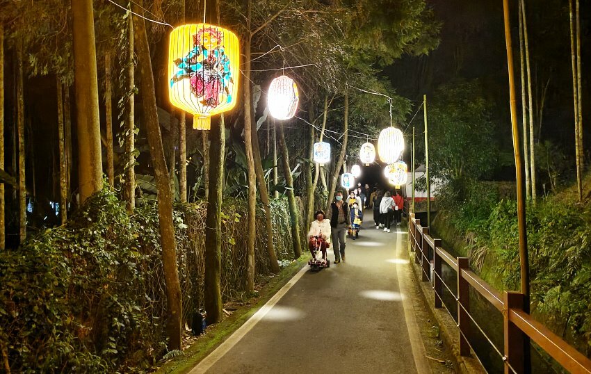 【2022埔里森林逐燈祭攻略】地母廟哲學之路五大展區、二大互動區，今年必遊的森林燈會!