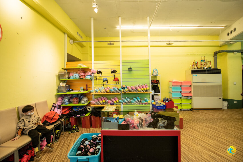 台北內湖室內直排輪教學，全台唯一專為兒童打造的室內運動場