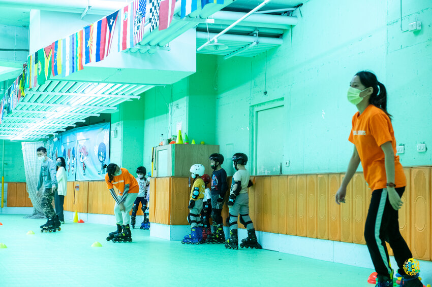 台北內湖室內直排輪教學，全台唯一專為兒童打造的室內運動場