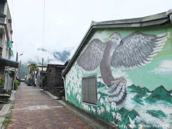 高雄茂林區景點。多納部落。探訪茂林深山處的秘境部落 親見傳統岩板建築石板屋 一座渾然天成的藝術村！