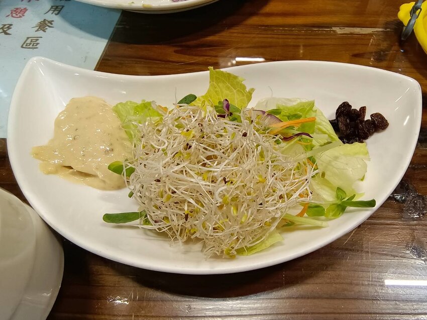 【新竹.尖石】會來尖石溫泉會館。巴里島風格大眾池+餐點一人$600無限時間