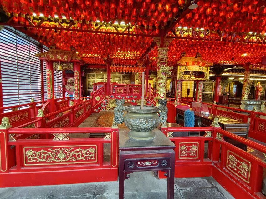 【新北.中和】小百岳no16南勢角山。標高302公尺烘爐地拜土地公+觀賞101夜景