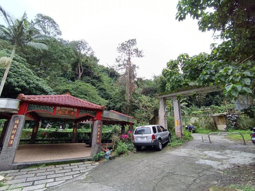 【新北.中和】小百岳no16南勢角山。標高302公尺烘爐地拜土地公+觀賞101夜景