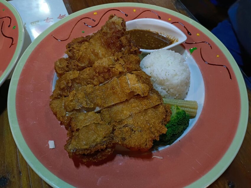 【新竹.尖石】會來尖石溫泉會館。巴里島風格大眾池+餐點一人$600無限時間