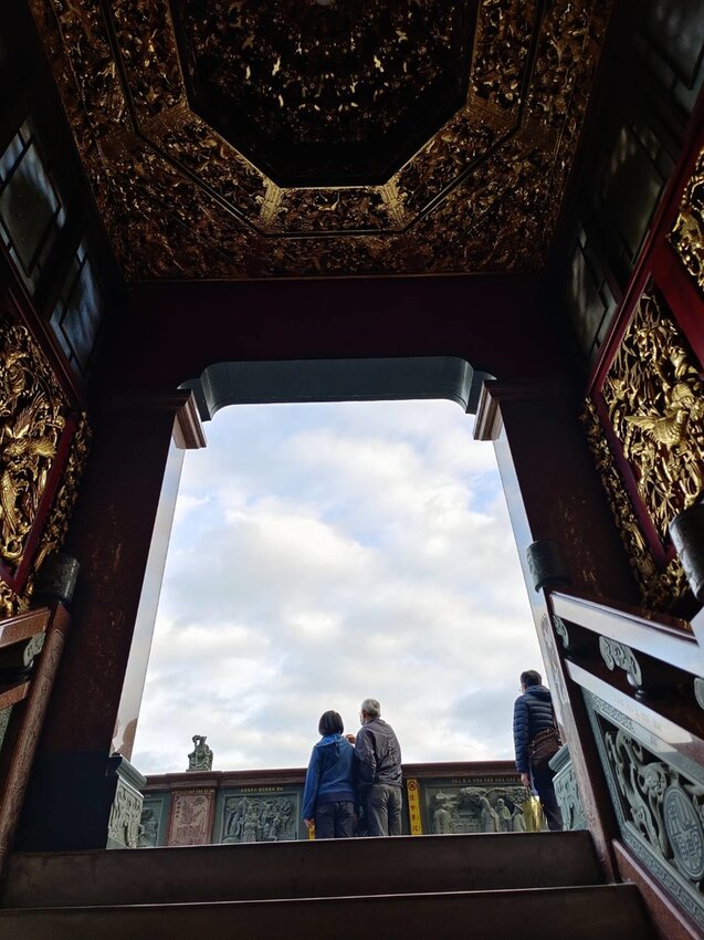 【新北.中和】小百岳no16南勢角山。標高302公尺烘爐地拜土地公+觀賞101夜景