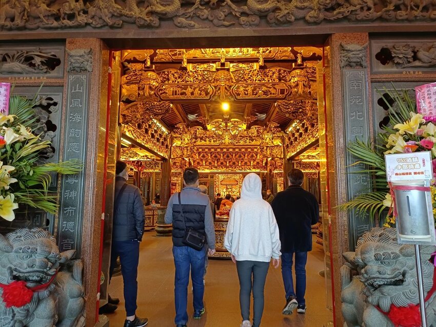 【新北.中和】小百岳no16南勢角山。標高302公尺烘爐地拜土地公+觀賞101夜景