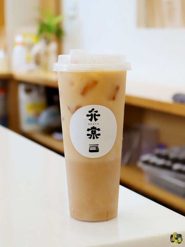 台南日式餐盒/長得像咖啡館的便當店/嚴選食材現點現做/白飯使用日本壽司米/南科大廠的午晚餐首選/視覺與味覺的雙重享受