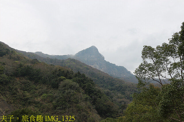 IMG_1325.jpg - 水雲吊橋 紅色的橋身橫跨汶水溪 20220213