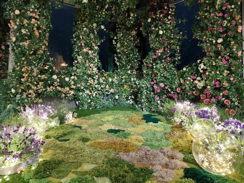 春遊101賞花季｜89樓雲端上的野餐秘境！網美信義新拍照景點！日式櫻花雨與波希米亞渡假風的完美結合！台北旅遊推薦、台北景點推薦、信義旅遊推薦 - 佛系旅遊筆記