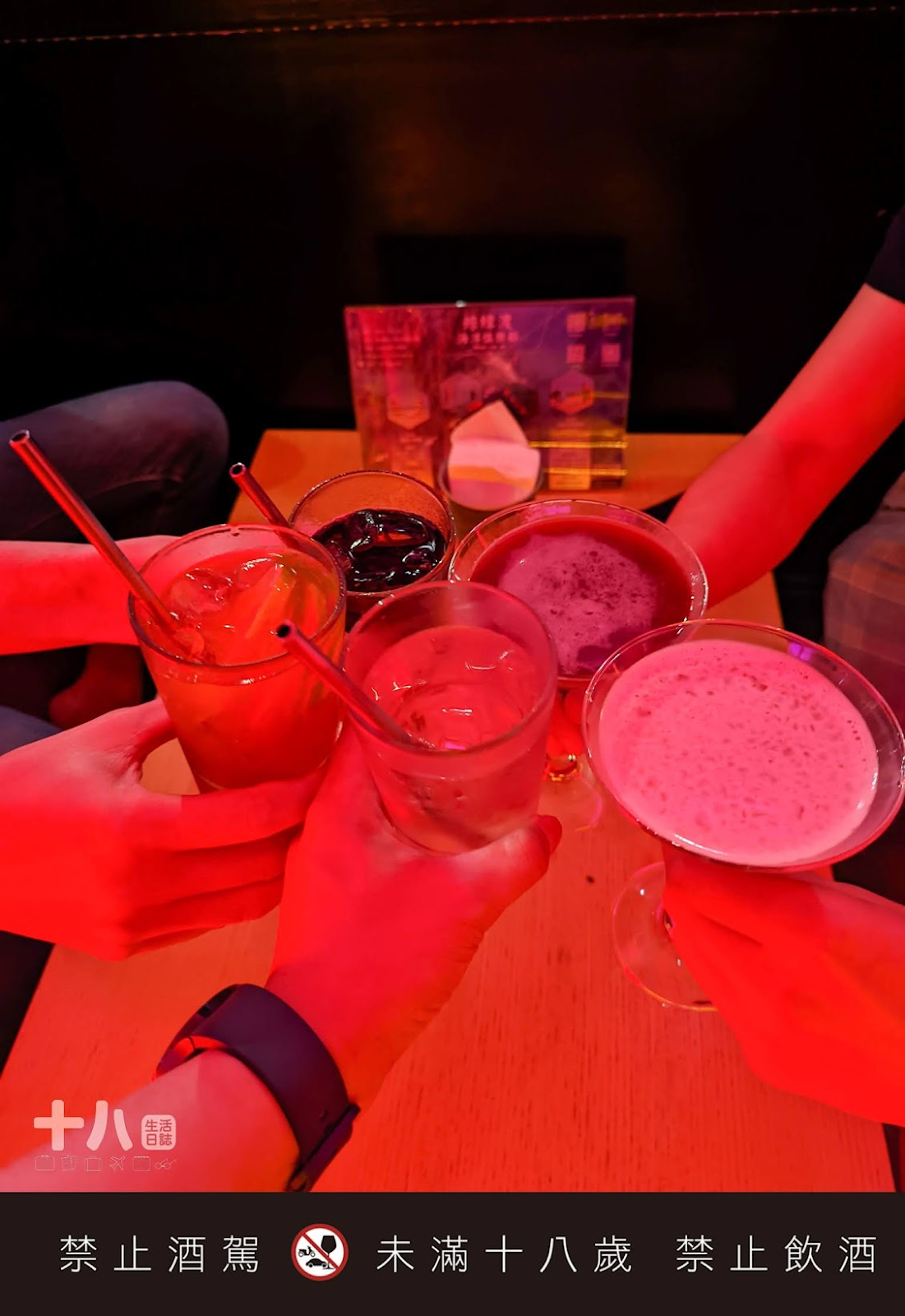 【屏東小琉球旅遊】莫蘭迪民宿Morandi|享受離島小琉球渡假趣,海景包棟民宿KTV唱到飽,同場加映小琉球景點推薦!