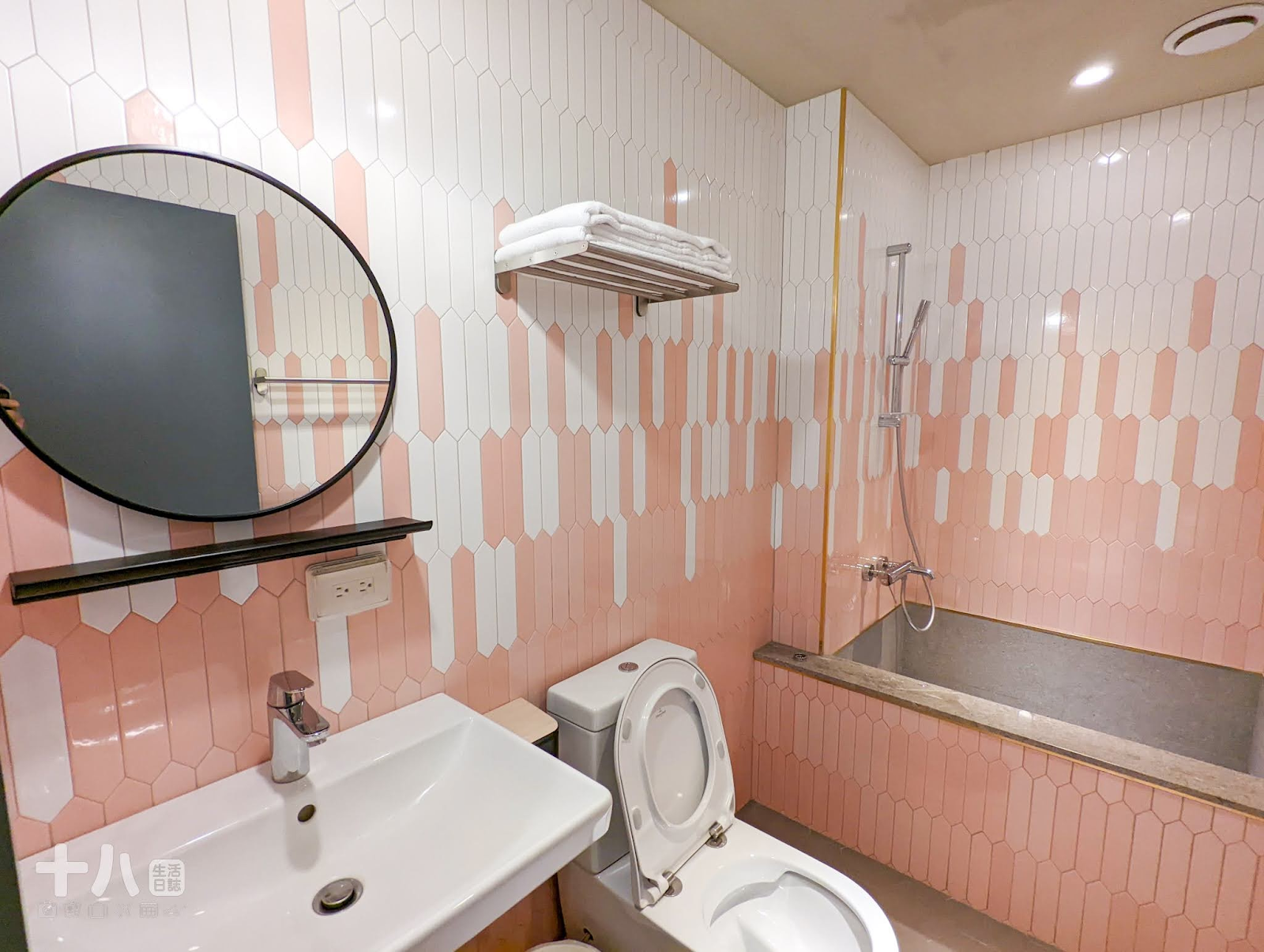 【屏東小琉球旅遊】莫蘭迪民宿Morandi|享受離島小琉球渡假趣,海景包棟民宿KTV唱到飽,同場加映小琉球景點推薦!