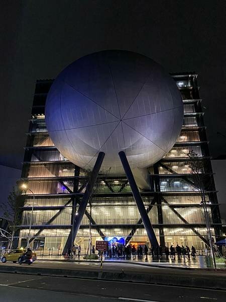 台北／台北表演藝術中心｜吸睛的球型劇場與藍盒子劇場好特別！