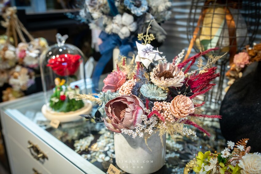 陽光灑落Shining｜Google評論破百則滿分5顆星～玻璃花盅乾燥花手作課程教學，新娘捧花客製化設計、乾燥花捧