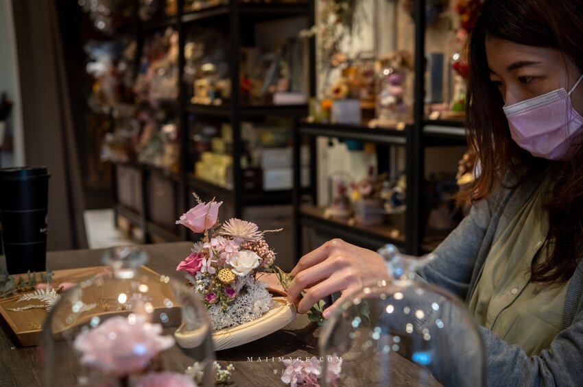 陽光灑落Shining｜Google評論破百則滿分5顆星～玻璃花盅乾燥花手作課程教學，新娘捧花客製化設計、乾燥花捧