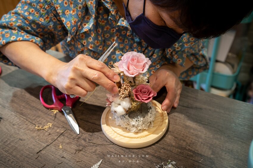 陽光灑落Shining｜Google評論破百則滿分5顆星～玻璃花盅乾燥花手作課程教學，新娘捧花客製化設計、乾燥花捧