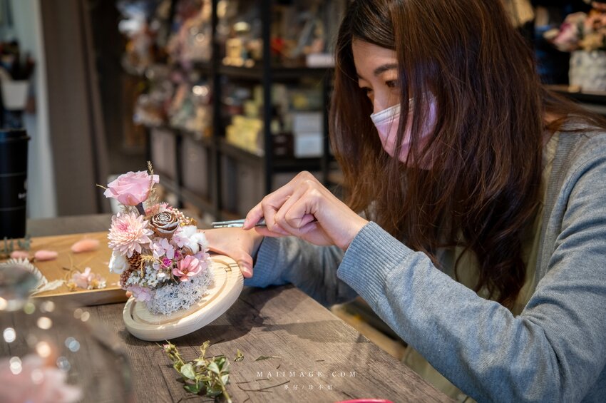 陽光灑落Shining｜Google評論破百則滿分5顆星～玻璃花盅乾燥花手作課程教學，新娘捧花客製化設計、乾燥花捧