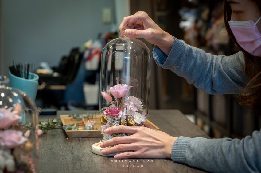 陽光灑落Shining｜Google評論破百則滿分5顆星～玻璃花盅乾燥花手作課程教學，新娘捧花客製化設計、乾燥花捧