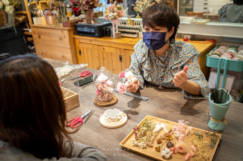 陽光灑落Shining｜Google評論破百則滿分5顆星～玻璃花盅乾燥花手作課程教學，新娘捧花客製化設計、乾燥花捧