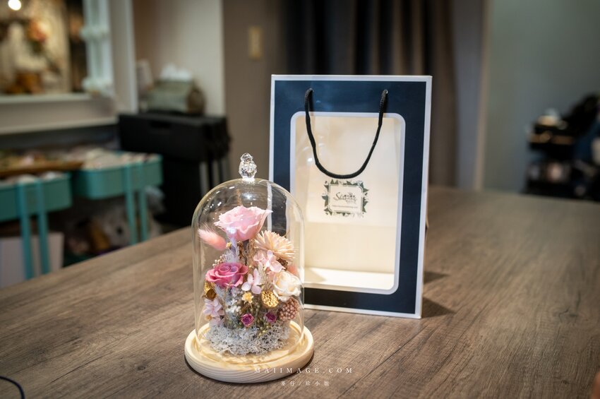 陽光灑落Shining｜Google評論破百則滿分5顆星～玻璃花盅乾燥花手作課程教學，新娘捧花客製化設計、乾燥花捧