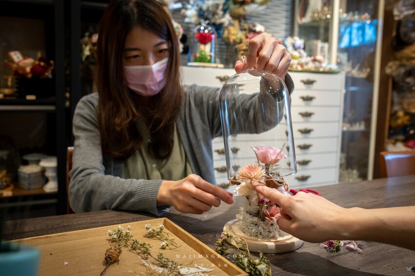 陽光灑落Shining｜Google評論破百則滿分5顆星～玻璃花盅乾燥花手作課程教學，新娘捧花客製化設計、乾燥花捧