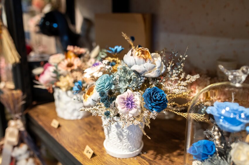 陽光灑落Shining｜Google評論破百則滿分5顆星～玻璃花盅乾燥花手作課程教學，新娘捧花客製化設計、乾燥花捧