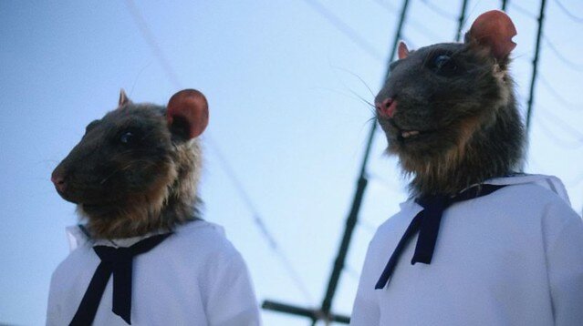 The movie posters & stills of US Movie 