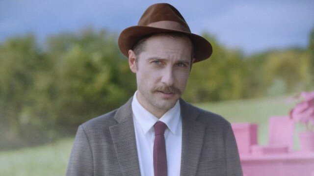 The movie posters & stills of US Movie 