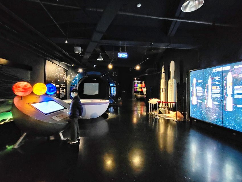 【臺南親子景點】南瀛天文館.火箭溜滑梯、3D星象劇場好玩又精彩!