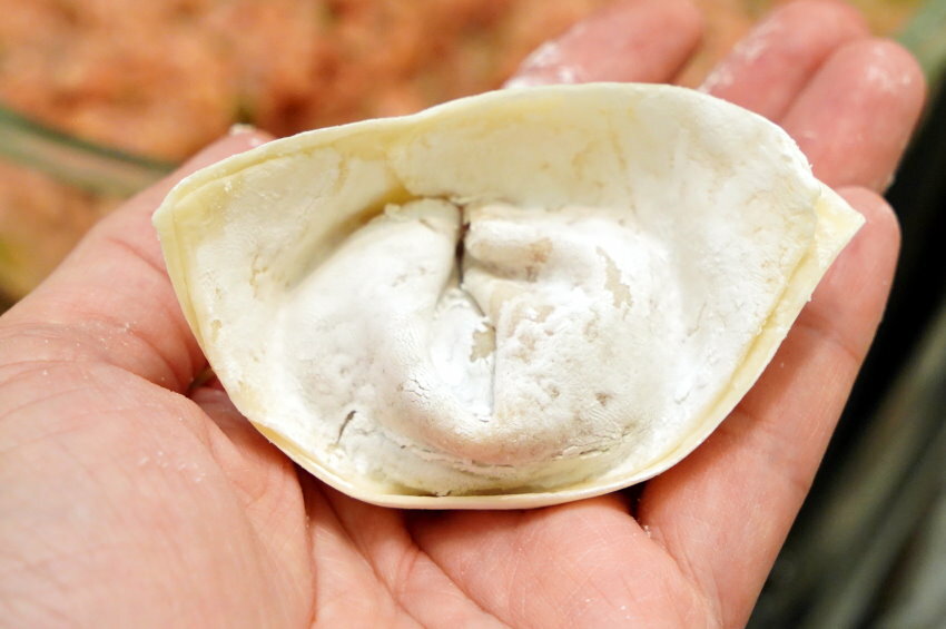 【食譜】餛飩包法、做法比例．內餡加一配料，口味升級!