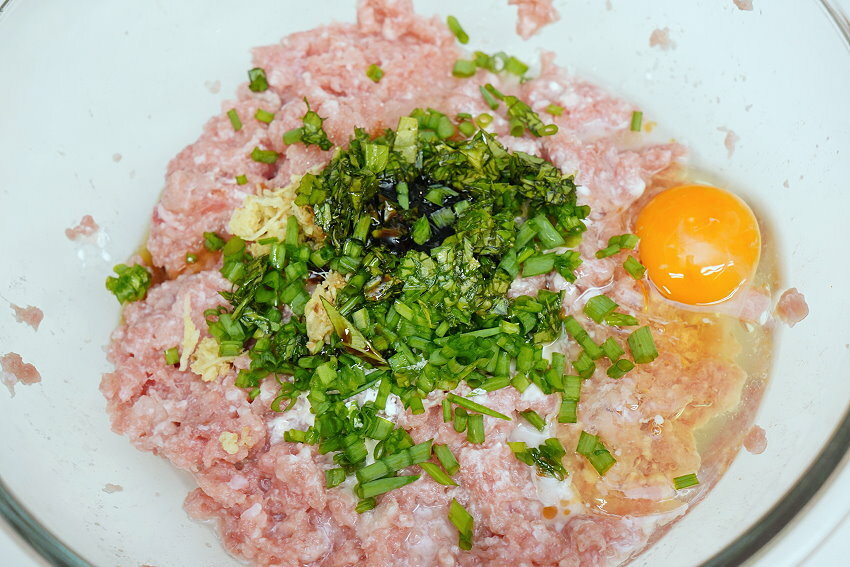 【食譜】餛飩包法、做法比例．內餡加一配料，口味升級!