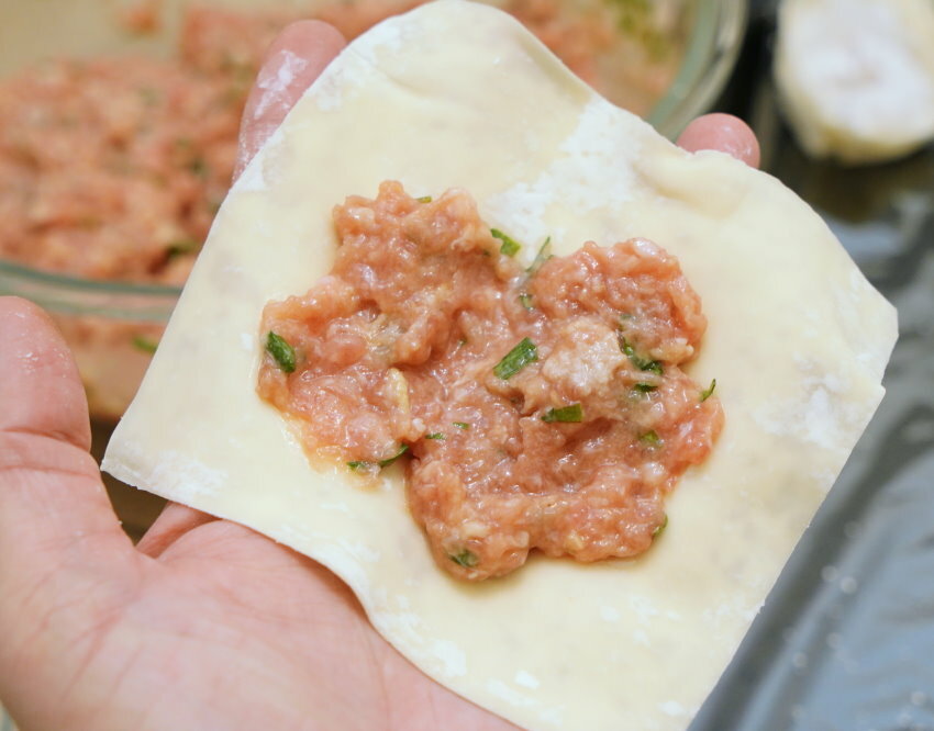 【食譜】餛飩包法、做法比例．內餡加一配料，口味升級!
