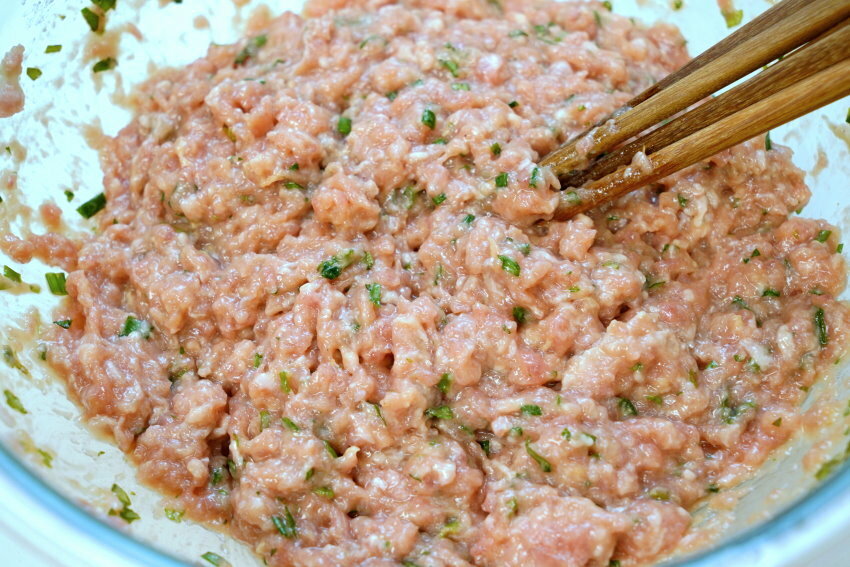 【食譜】餛飩包法、做法比例．內餡加一配料，口味升級!