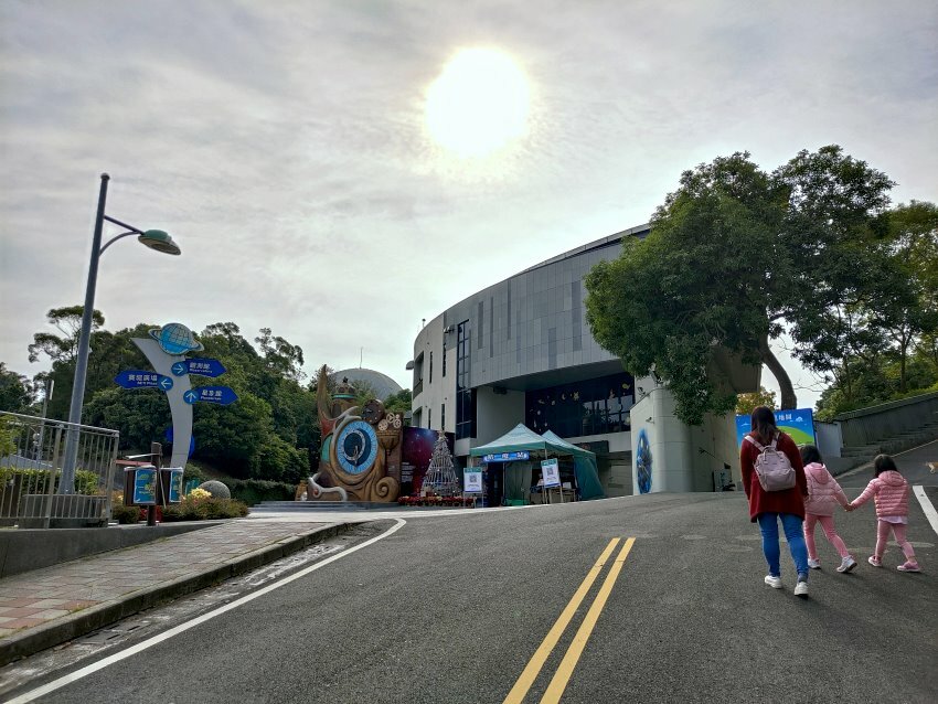 【臺南親子景點】南瀛天文館.火箭溜滑梯、3D星象劇場好玩又精彩!