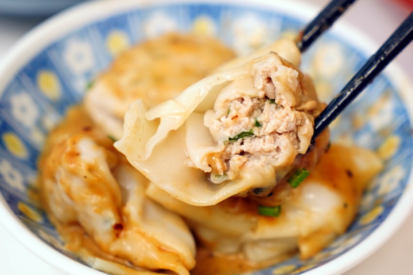 【食譜】餛飩包法、做法比例．內餡加一配料，口味升級!