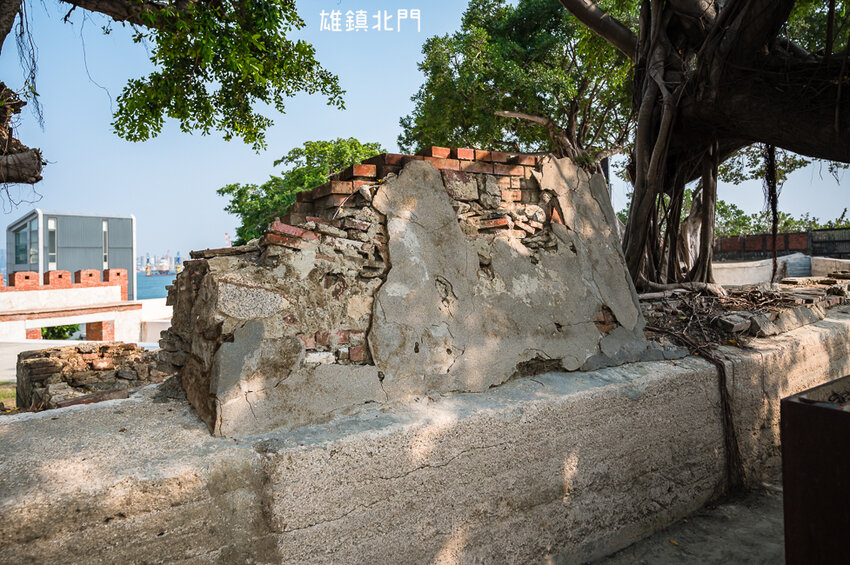 ｜高雄景點｜雄鎮北門，讓你近距離觀看超大貨輪進出港的絕佳景點 - Hallo！I'm 婷兒
