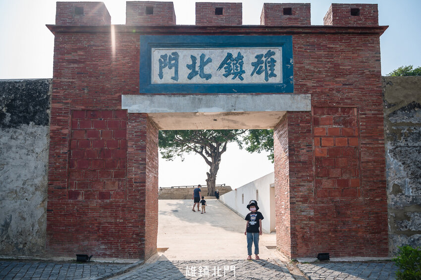 ｜高雄景點｜雄鎮北門，讓你近距離觀看超大貨輪進出港的絕佳景點 - Hallo！I'm 婷兒