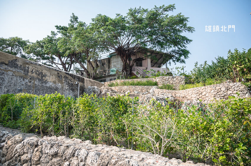 ｜高雄景點｜雄鎮北門，讓你近距離觀看超大貨輪進出港的絕佳景點 - Hallo！I'm 婷兒