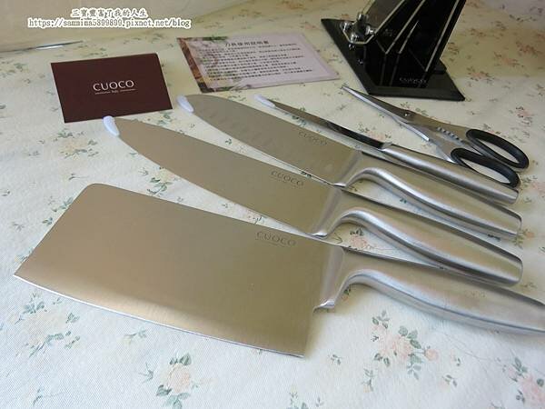 廚房刀具推薦【義大利CUOCO】420 薩丁尼亞不鏽鋼刀具6件組 4刀1剪好收納 輕鬆整理食材 質感嚴選