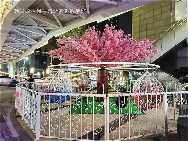 新北歡樂耶誕城58.jpg