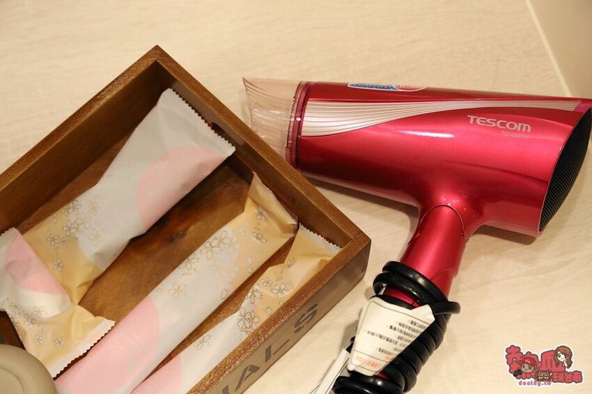 【台南民宿】台南安平全新包棟民宿！無人旅店進退房無接觸，還有免費KTV唱到飽：幸福拾光二當家 - 熱血玩台南。跳躍新世界