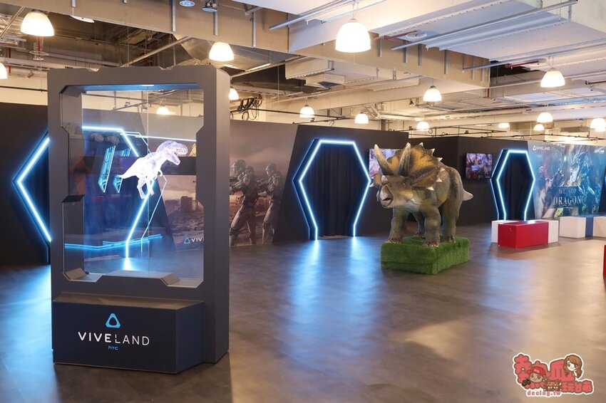 【高雄景點】全台最強美式生活Outlets！超過220間店家進駐，還有全台最大的VR虛擬實境樂園：SKM Park - 熱血玩台南。跳躍新世界