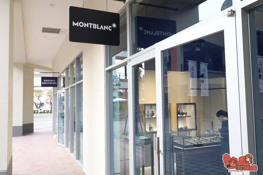 【高雄景點】全台最強美式生活Outlets！超過220間店家進駐，還有全台最大的VR虛擬實境樂園：SKM Park - 熱血玩台南。跳躍新世界