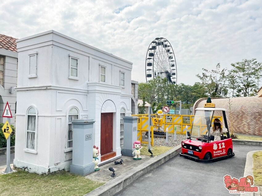 【高雄景點】全台最強美式生活Outlets！超過220間店家進駐，還有全台最大的VR虛擬實境樂園：SKM Park - 熱血玩台南。跳躍新世界