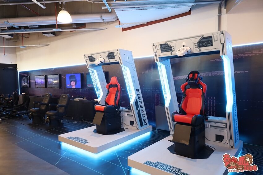 【高雄景點】全台最強美式生活Outlets！超過220間店家進駐，還有全台最大的VR虛擬實境樂園：SKM Park - 熱血玩台南。跳躍新世界