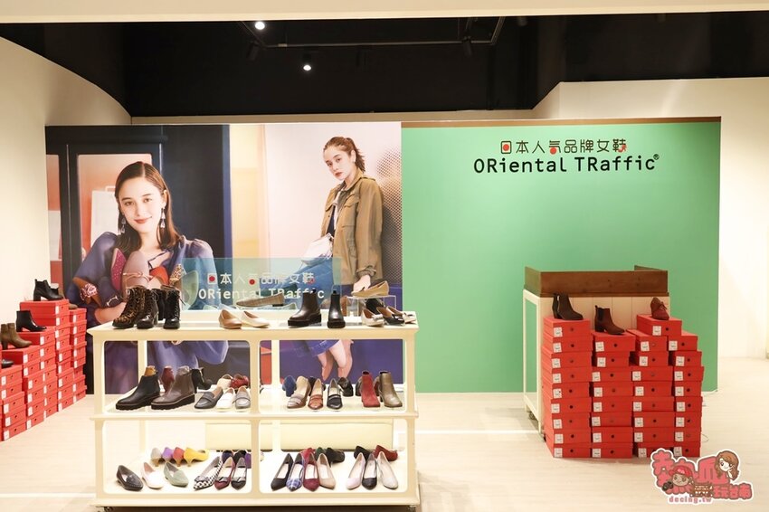 【高雄景點】全台最強美式生活Outlets！超過220間店家進駐，還有全台最大的VR虛擬實境樂園：SKM Park - 熱血玩台南。跳躍新世界