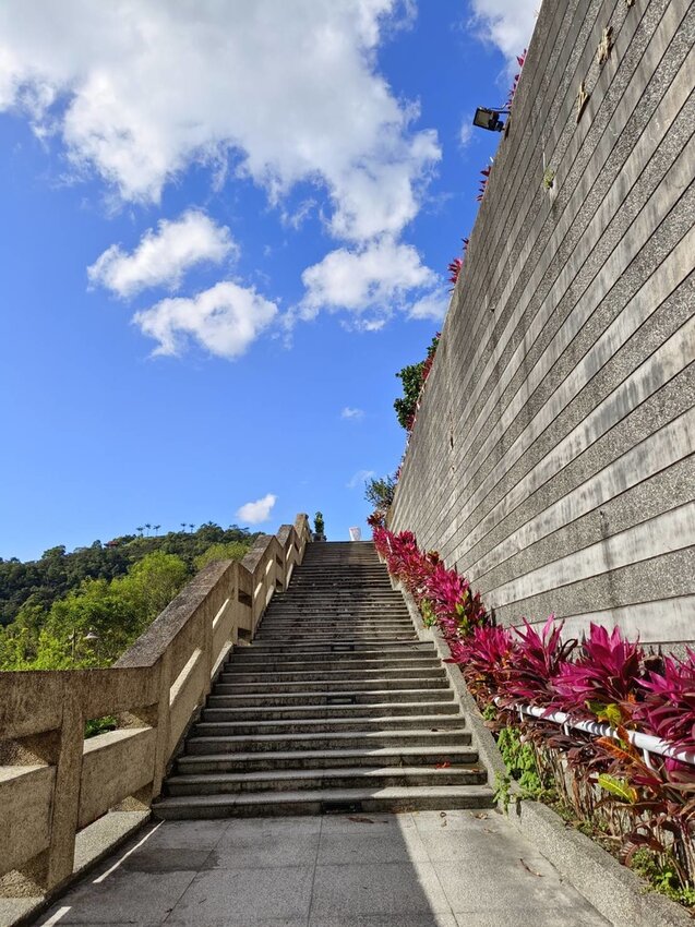 【宜蘭.礁溪】最美網美山抹茶山{聖母登山步道}來回10公里爬升770公尺