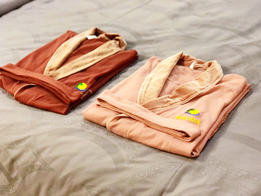 絲綢頂級浴袍 絲綢頂級浴袍