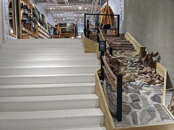 PXL_20220228_041538943.jpg PXL_20220228_041538943.jpg